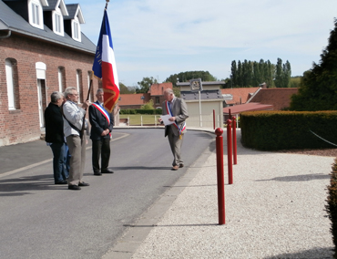 monument au mort wavrechain sous faulx, hommage